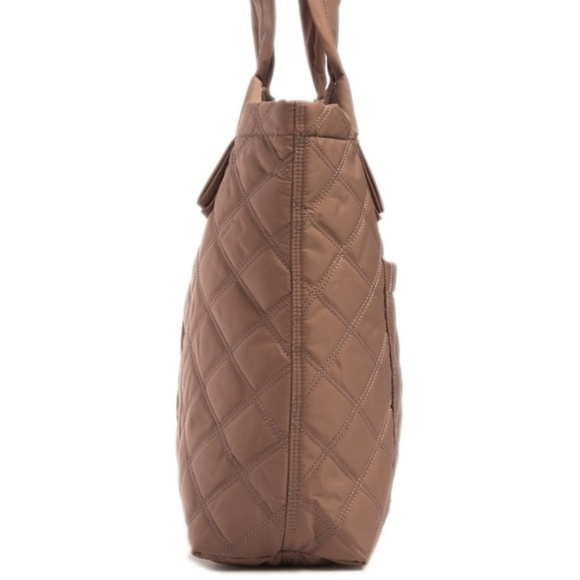 Sold ! Marc Jacobs Diamond Quilted Tote Bag - Picture 4 of 7